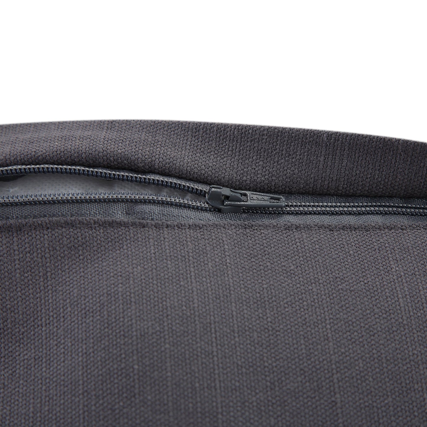 Oreiller patchwork lavé aux enzymes de la collection Wylder