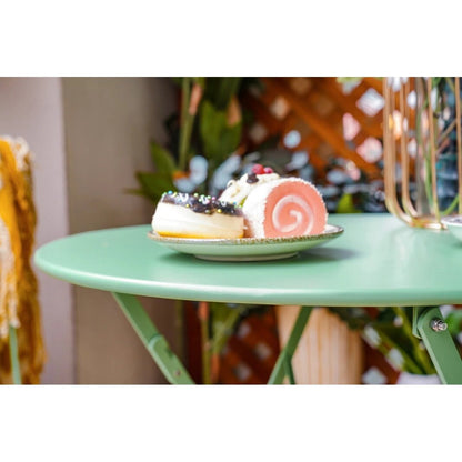 Ensemble bistro pliable en métal 3 pièces, résistant aux intempéries, idéal pour l'intérieur et l'extérieur, avec terrasse, jardin ou cour.