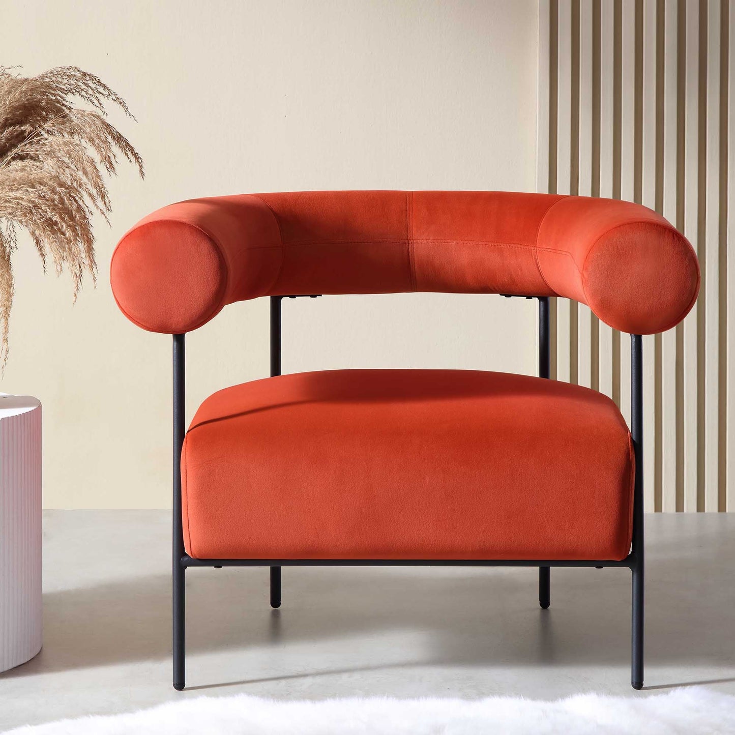 Fauteuil Fulbourn en velours ocre rouille