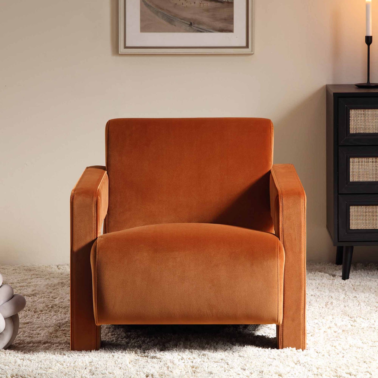 Fauteuil sculptural Brompton, velours rouille