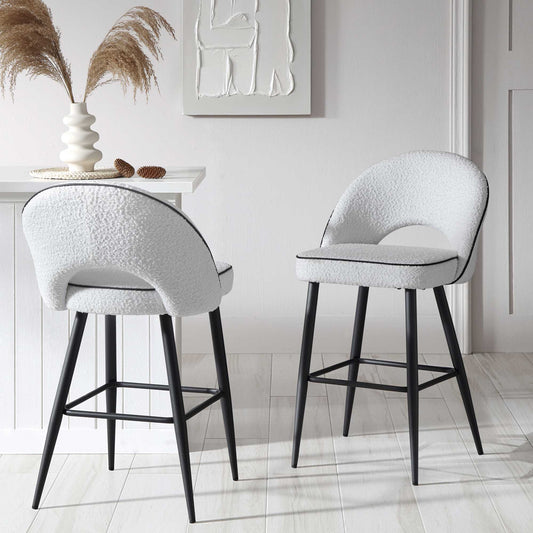 Ensemble de 2 tabourets de bar Oakley blancs en tissu bouclé avec passepoil contrasté