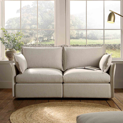Canapé sectionnel Byron Pillow Edge en tissu beige, 2 places
