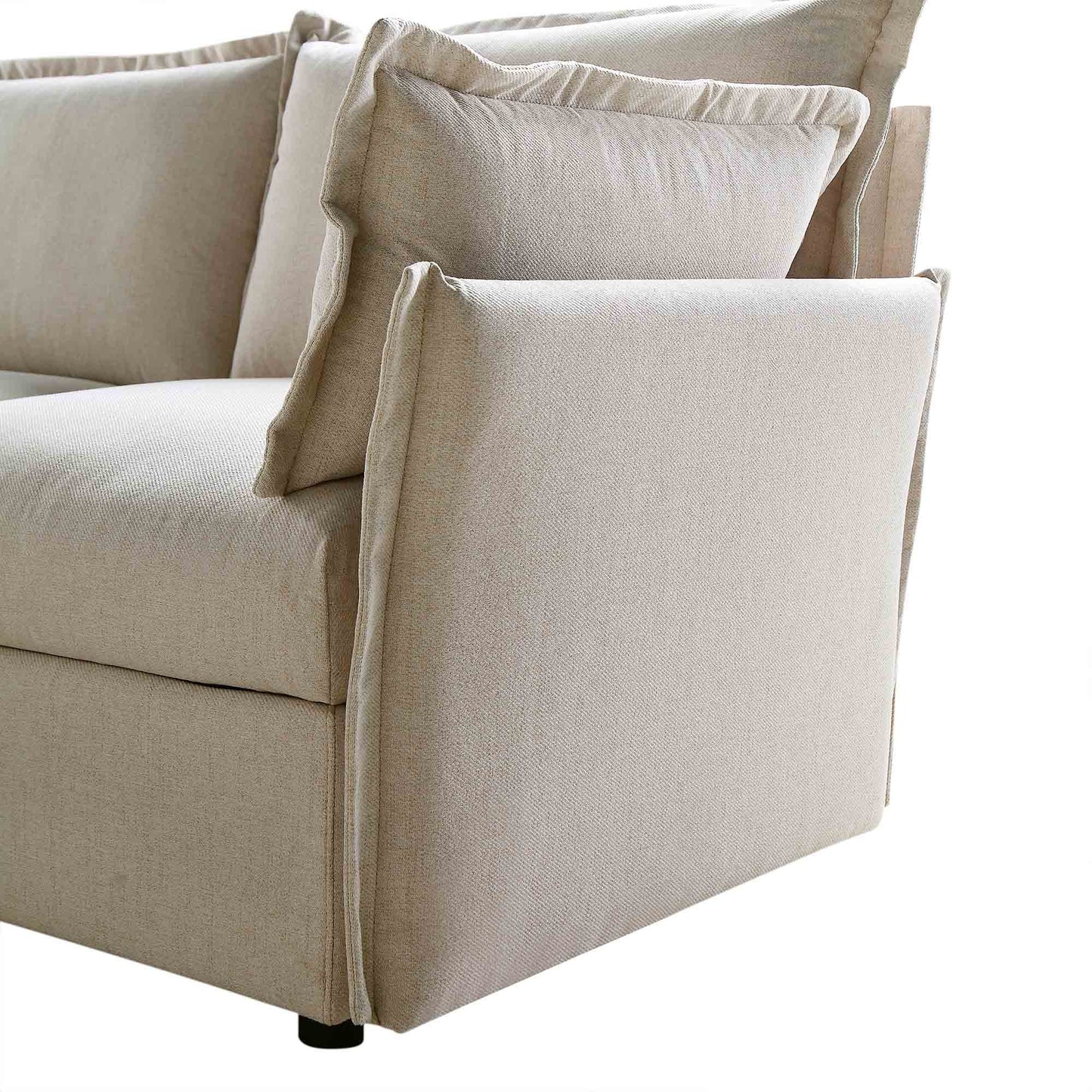 Canapé sectionnel Byron Pillow Edge en tissu beige, 3 places