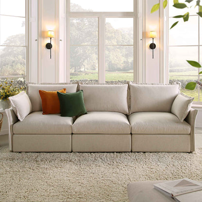 Canapé sectionnel Byron Pillow Edge en tissu beige, 3 places
