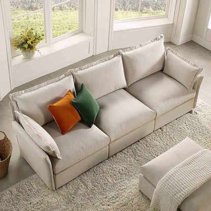 Canapé sectionnel Byron Pillow Edge en tissu beige, 3 places