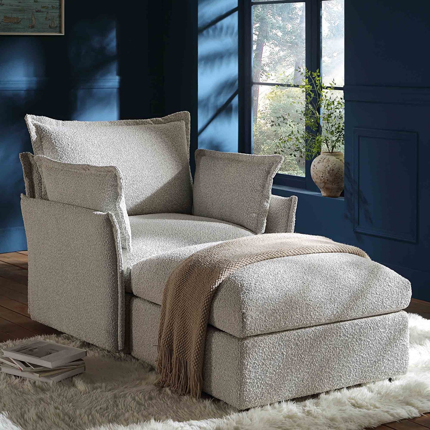 Canapé sectionnel Byron Pillow Edge Mist Grey Boucle, méridienne 1 place