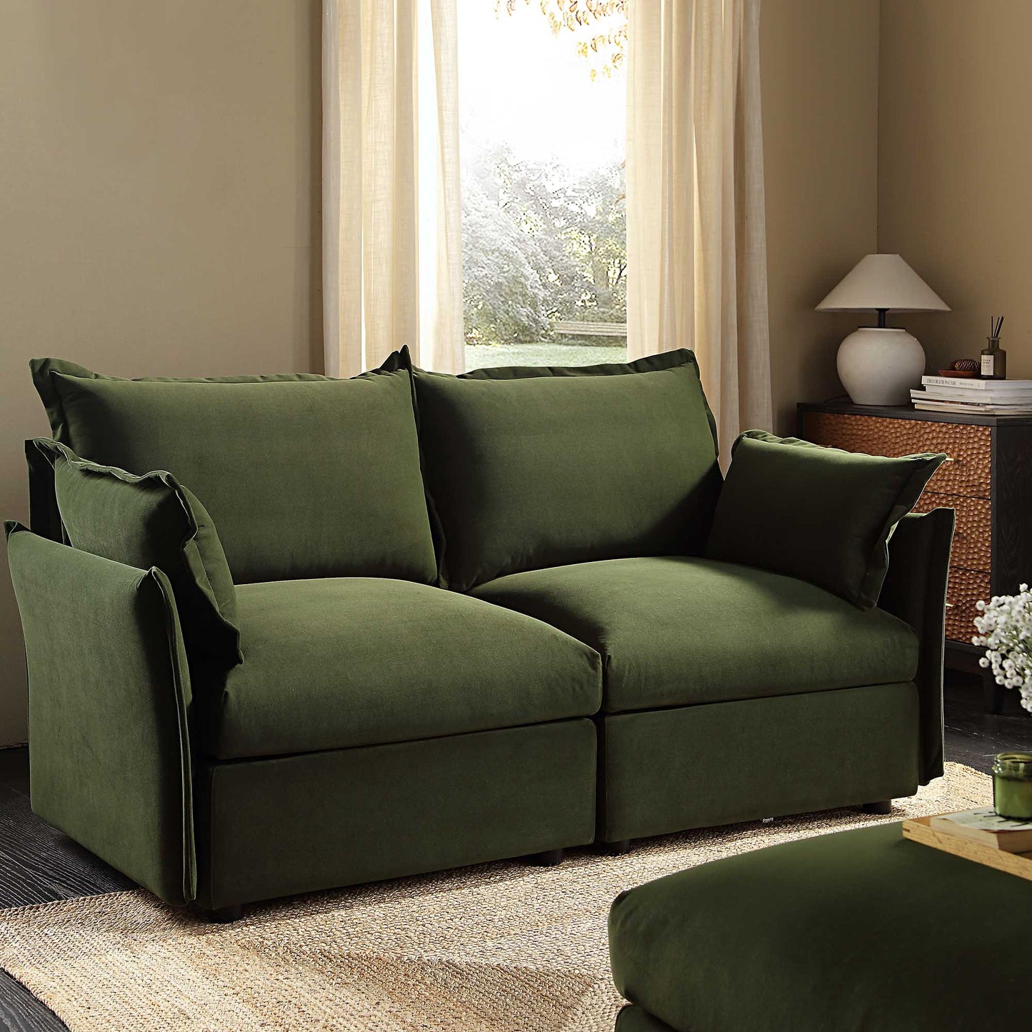Canapé sectionnel Byron Pillow Edge en velours vert mousse, 2 places