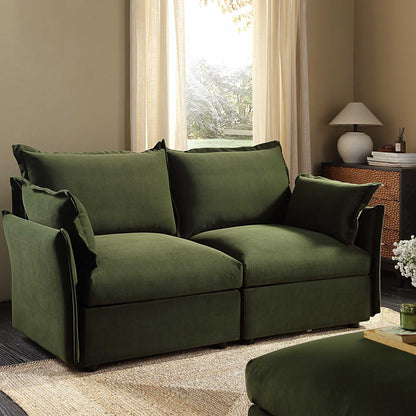 Canapé sectionnel Byron Pillow Edge en velours vert mousse, 2 places