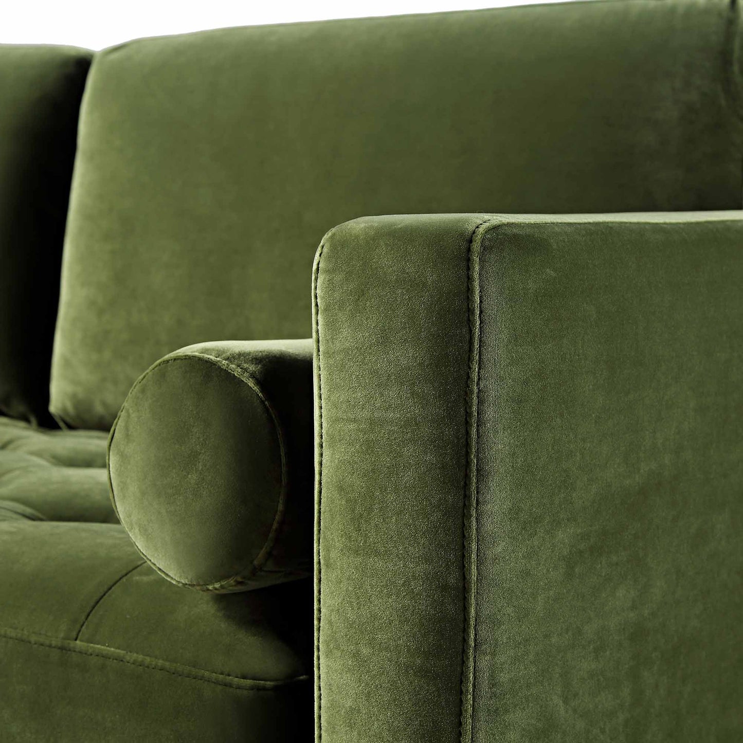 Grand canapé méridienne 4 places en velours vert Henrietta Moss, orienté à gauche