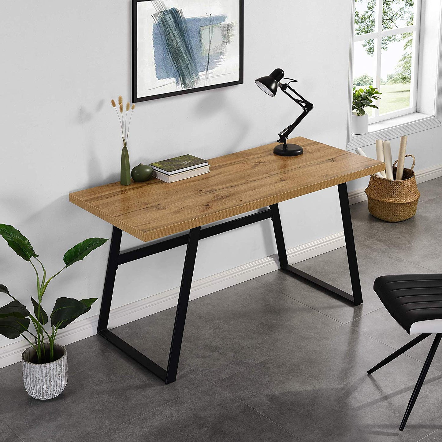 Bureau KLOTEN en chêne avec pieds en métal noir