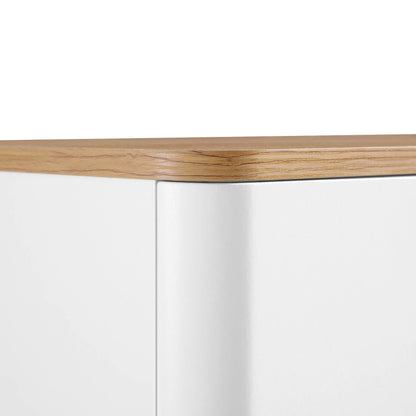 Buffet Agnes à bords incurvés de 140 cm de large, blanc cassé, plateau en chêne