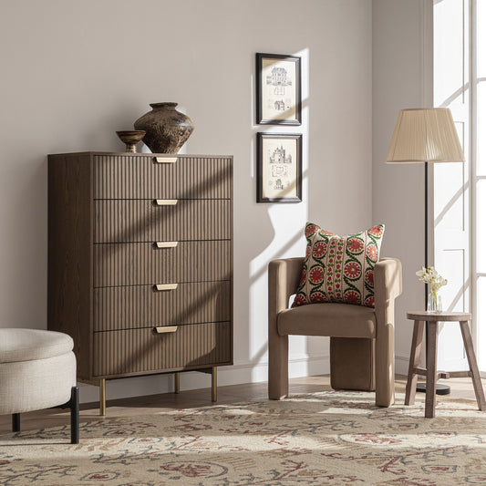 Commode striée à 5 tiroirs Richmond, frêne foncé