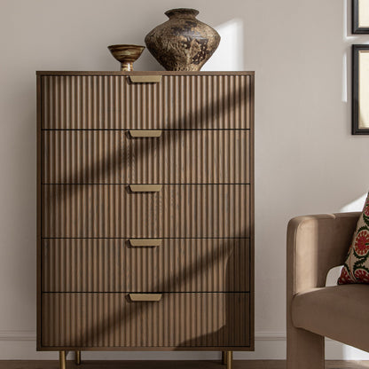 Commode striée à 5 tiroirs Richmond, frêne foncé