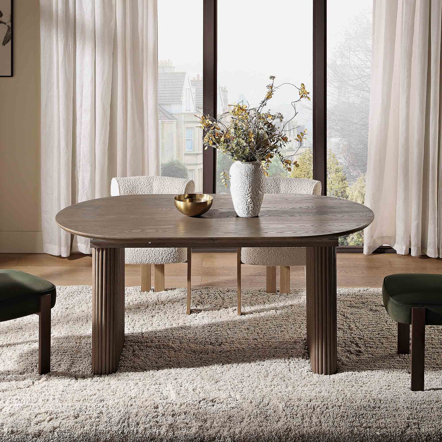 Table à manger ovale extensible Maru 6 à 8 places, chêne argenté