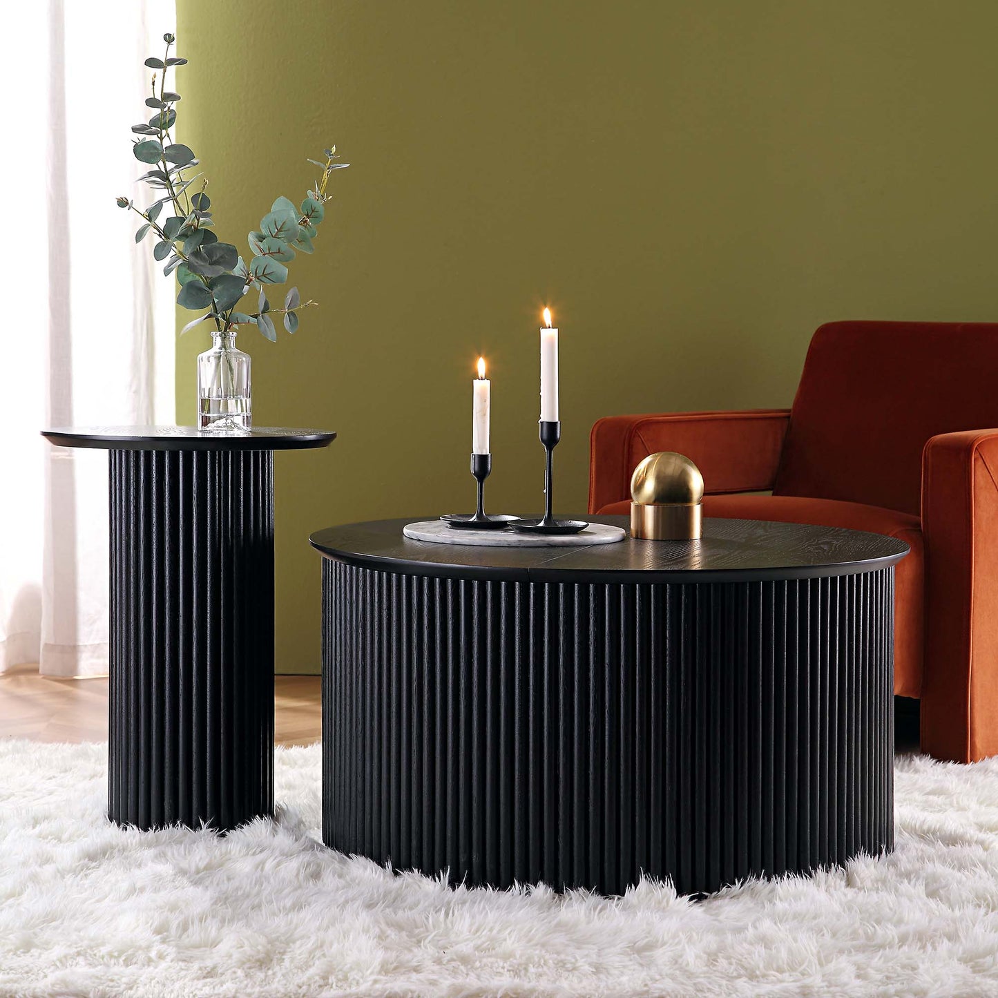 Table d'appoint ronde en chêne Maru, noire