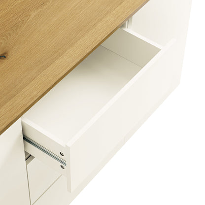 Buffet large Agnes à bords incurvés, 2 portes et 3 tiroirs, blanc cassé avec plateau en chêne