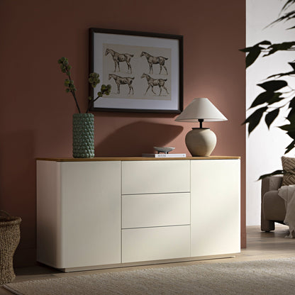Buffet large Agnes à bords incurvés, 2 portes et 3 tiroirs, blanc cassé avec plateau en chêne