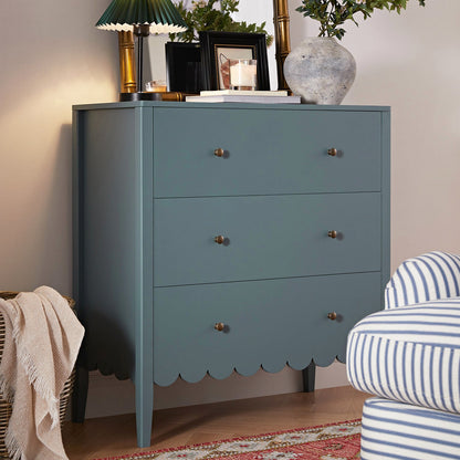 Commode 3 tiroirs Henley à bords festonnés, épicéa bleu