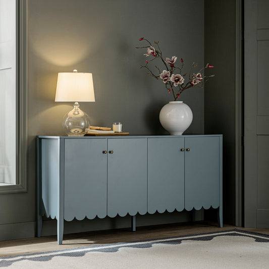 Buffet Henley à bords festonnés de 59 po de large, épicéa bleu