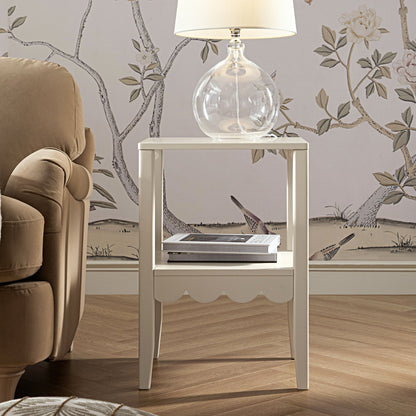 Table d'appoint à bords festonnés Henley, sable clair