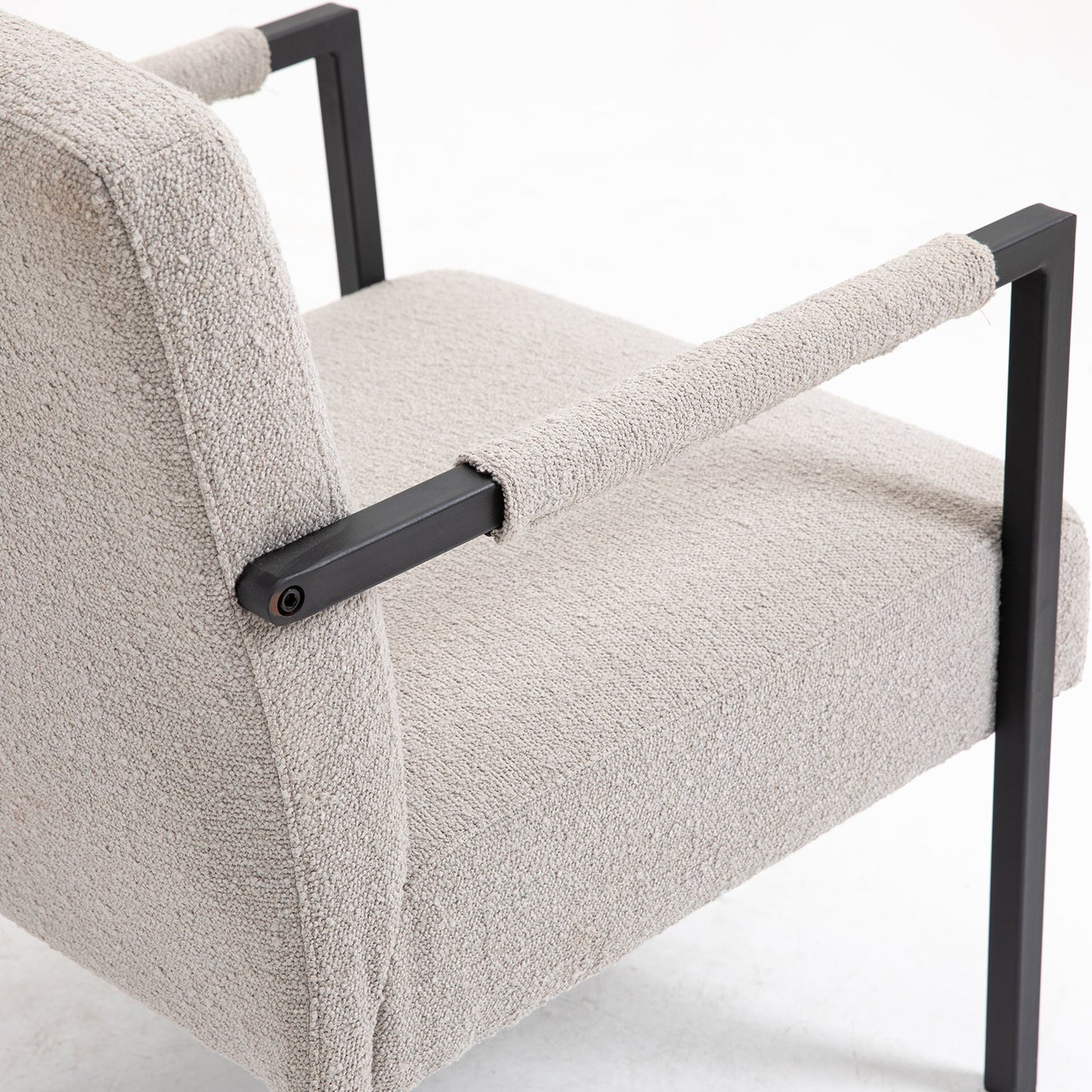 Chaise d'appoint Hatton avec cadre en acier et boucle (gris)