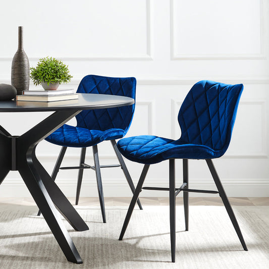 Lot de 2 chaises de salle à manger Ampney en velours avec coutures diamant et pieds en métal (velours bleu)