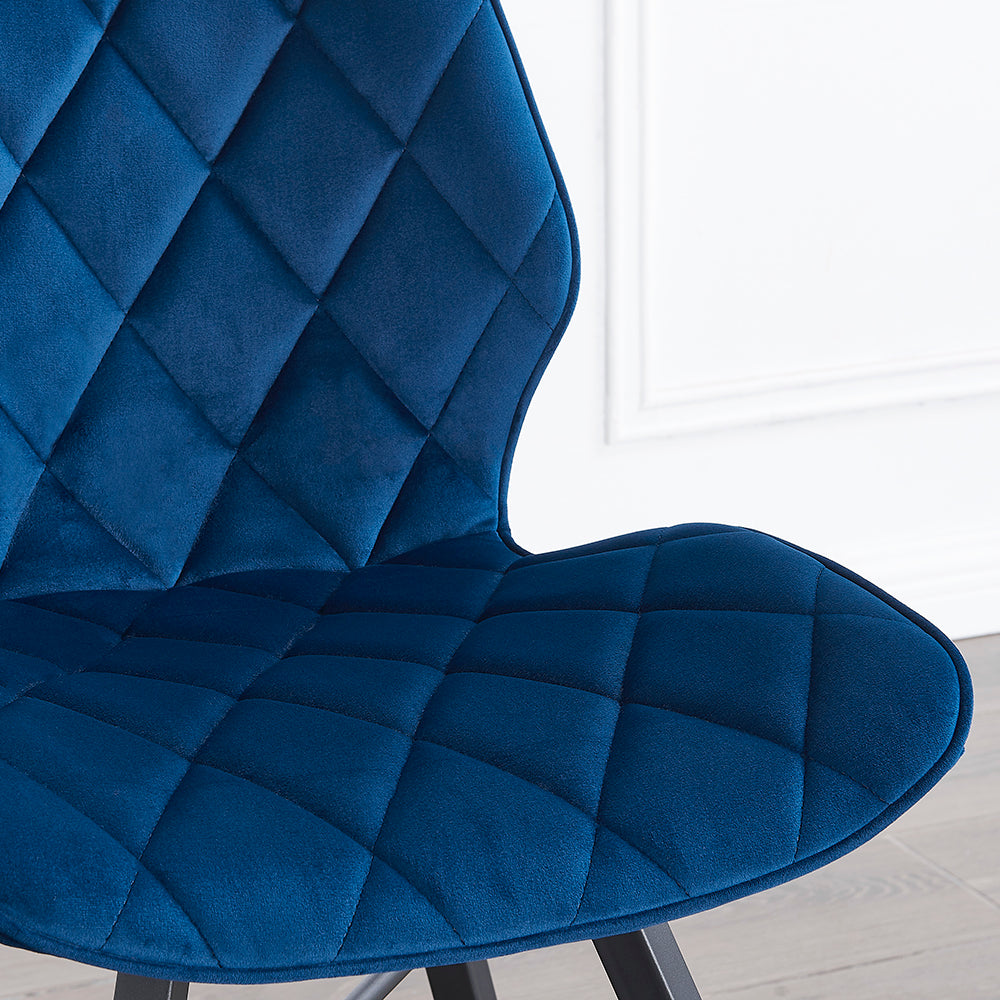 Lot de 2 chaises de salle à manger Ampney en velours avec coutures diamant et pieds en métal (velours bleu)