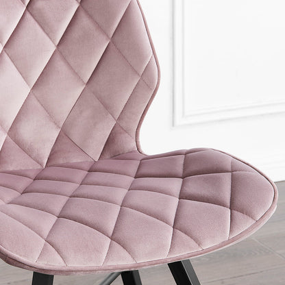 Lot de 2 chaises de salle à manger Ampney en velours à motif diamant avec pieds en métal (velours rose poudré)