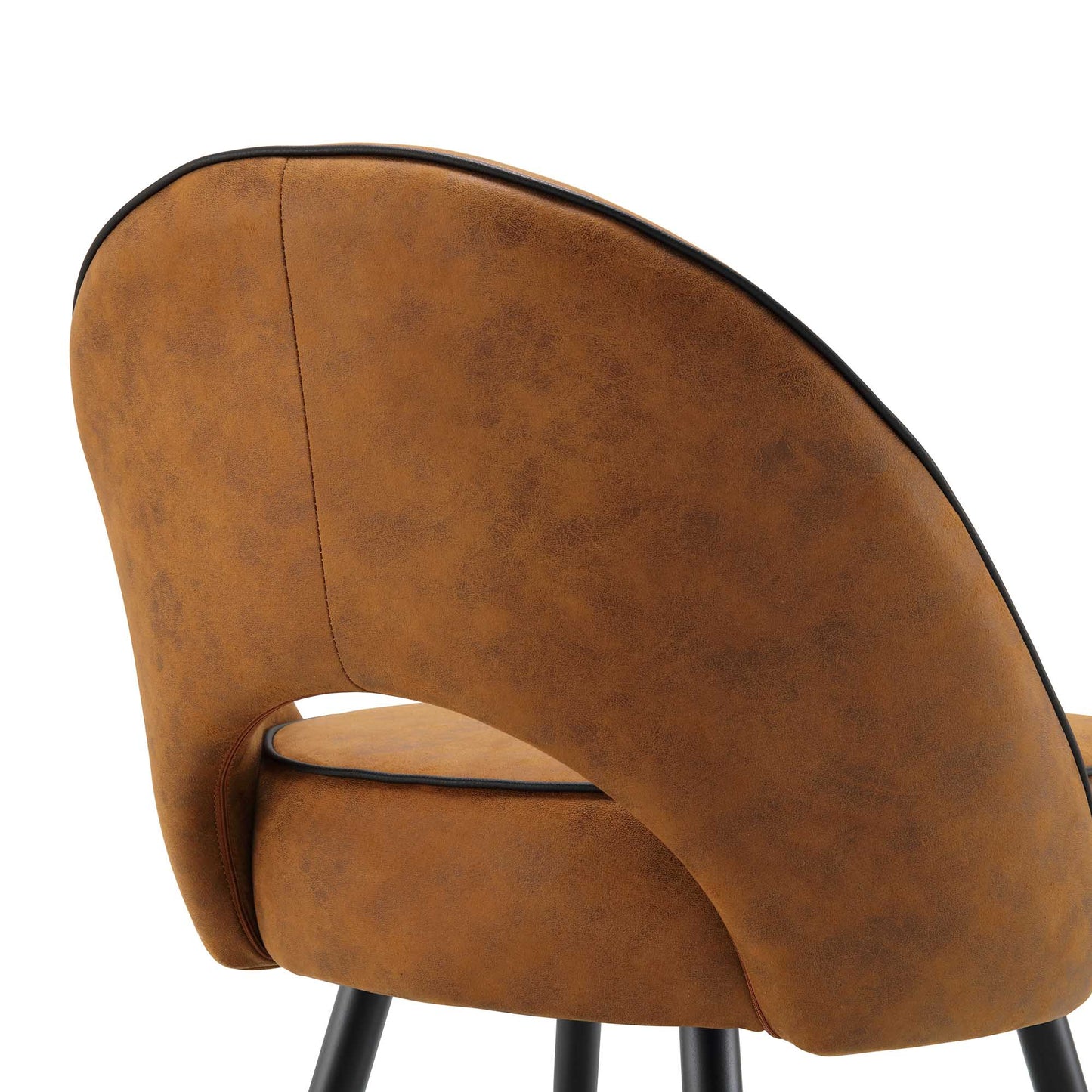 Ensemble de 2 chaises de salle à manger Oakley en cuir vegan cognac avec passepoil