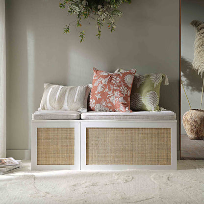 Ensemble de tabourets de rangement triples en rotin tressé Frances avec coussin, blanc