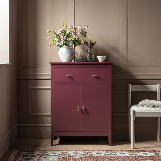 Petit buffet Oakham avec tiroir, merisier sauvage