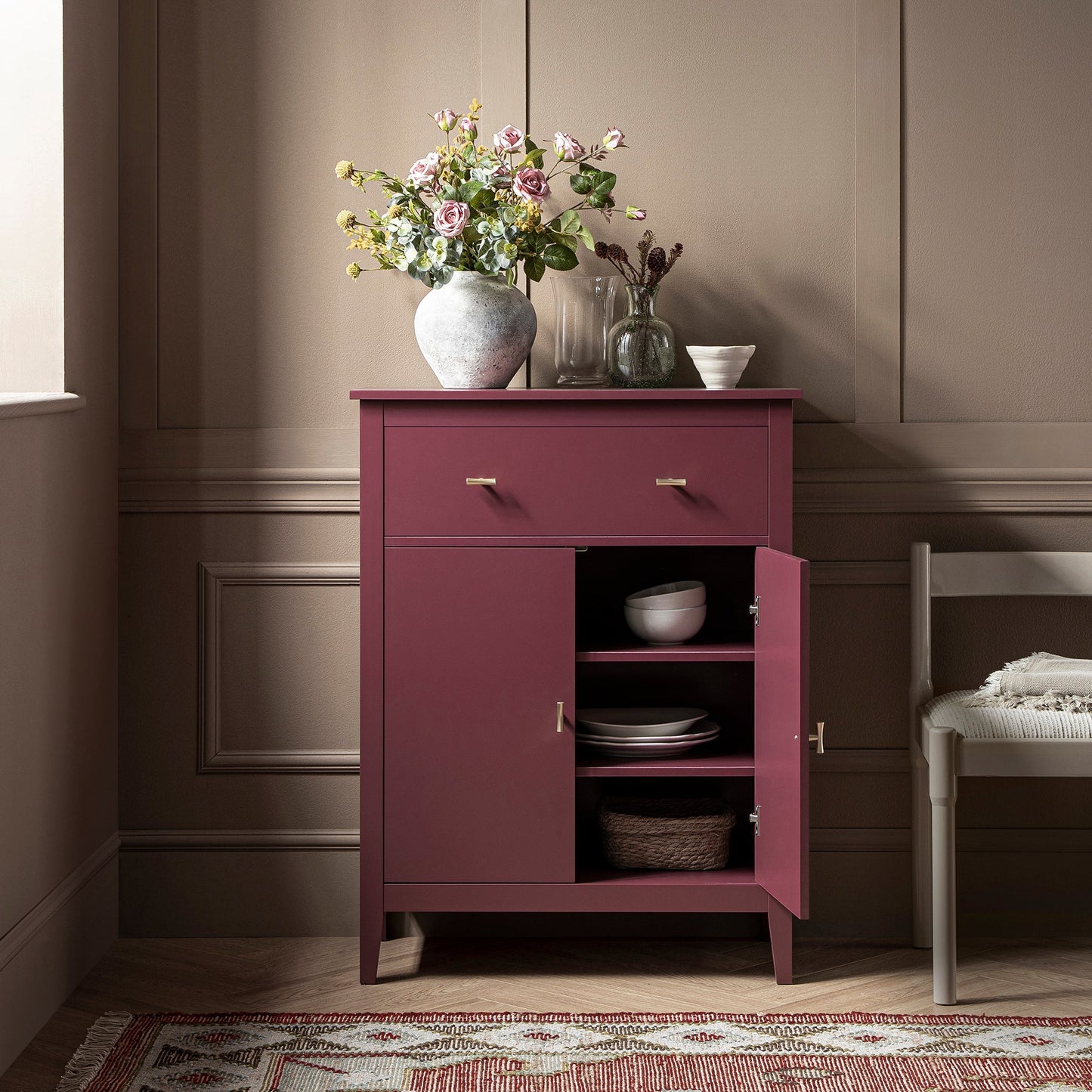 Petit buffet Oakham avec tiroir, merisier sauvage