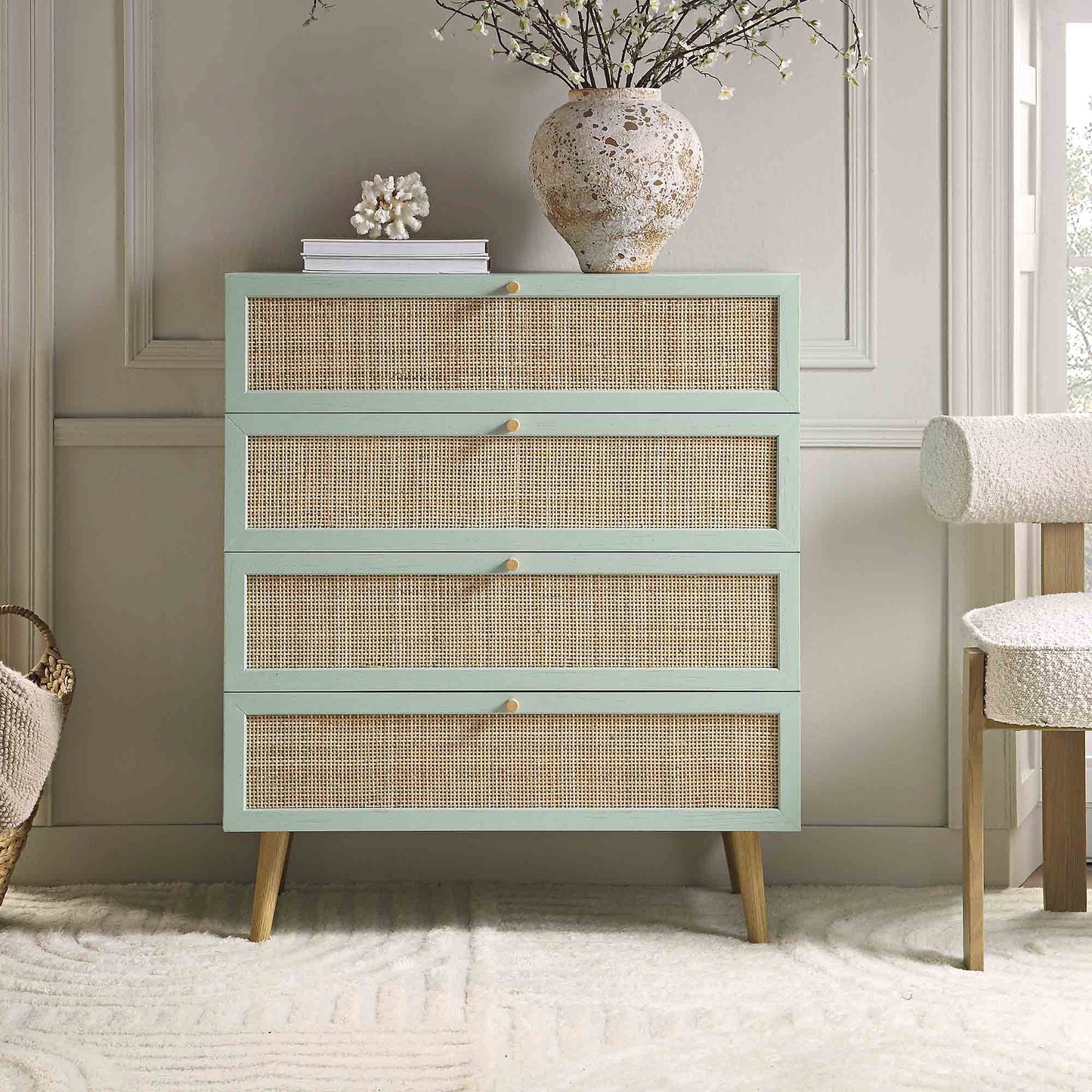 Commode haute à 4 tiroirs en rotin tressé Frances, menthe
