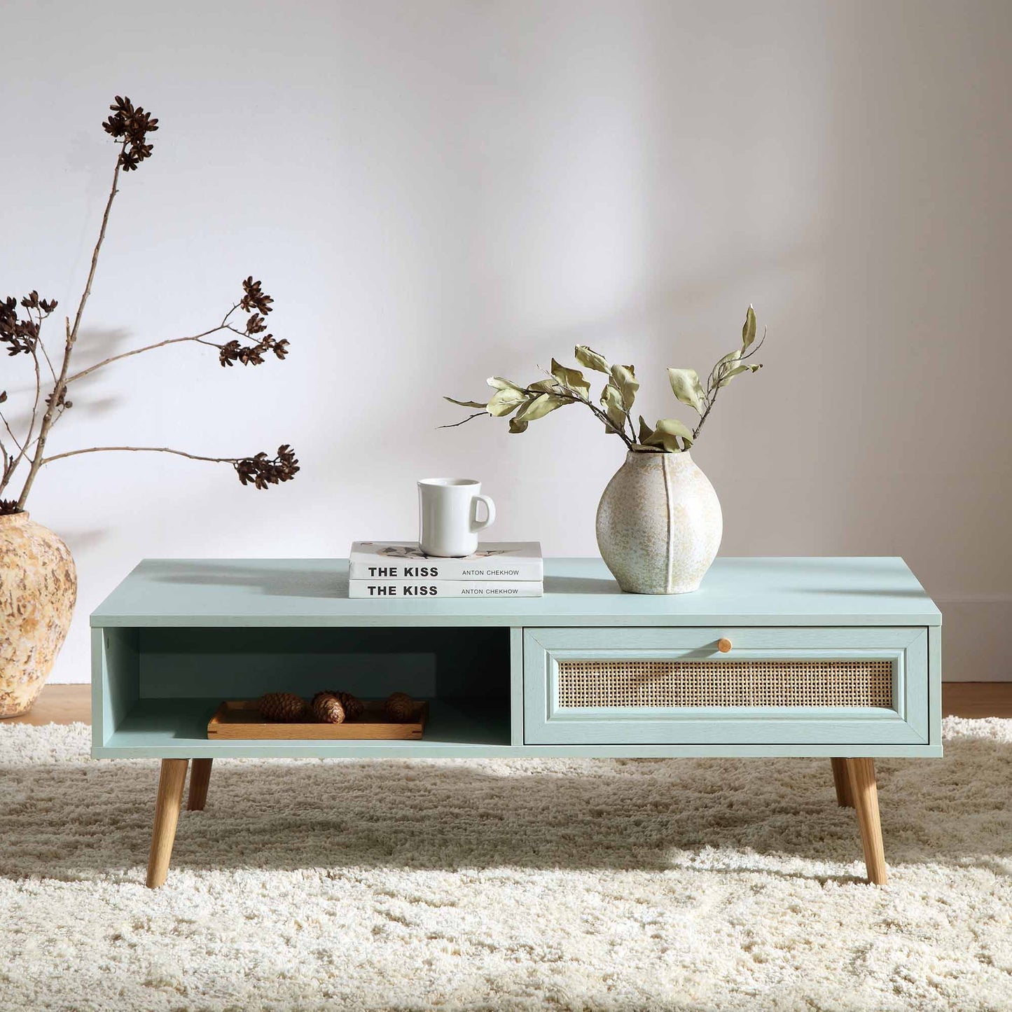 Table basse en rotin tressé Frances en bois couleur menthe
