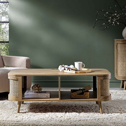Table basse courbée en rotin Izzy, naturel