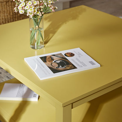 Table basse carrée Oakham 32 pouces, rotin jaune
