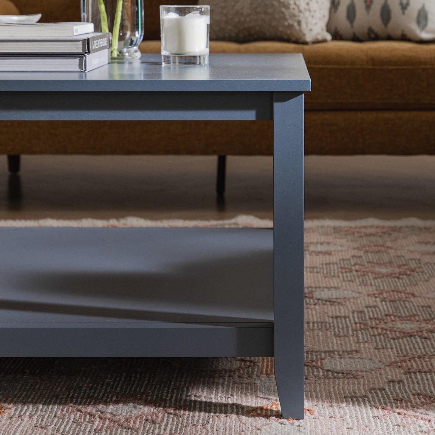 Table basse carrée Oakham 32, bleu orage