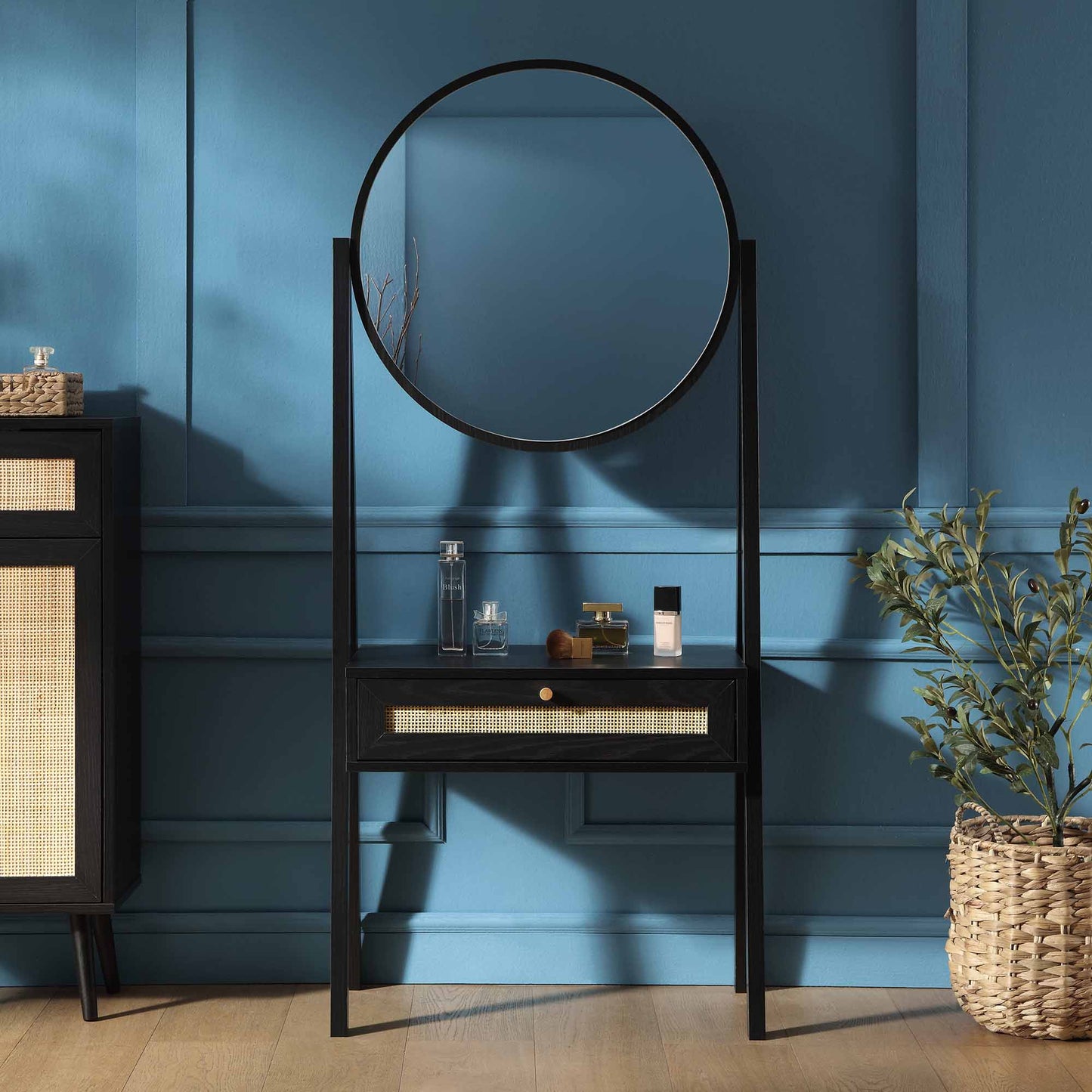 Coiffeuse en rotin tressé Frances avec miroir, noire