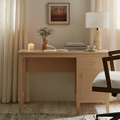Bureau Oakham, rose nude