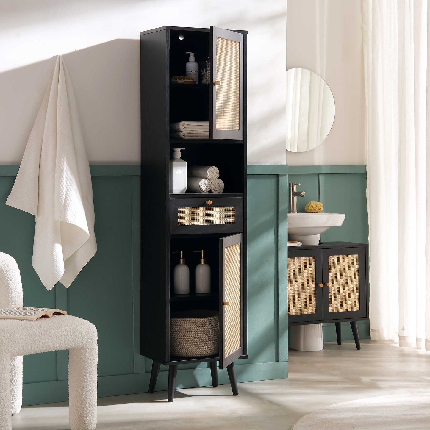 Meuble de salle de bain haut en rotin tressé Frances, noir