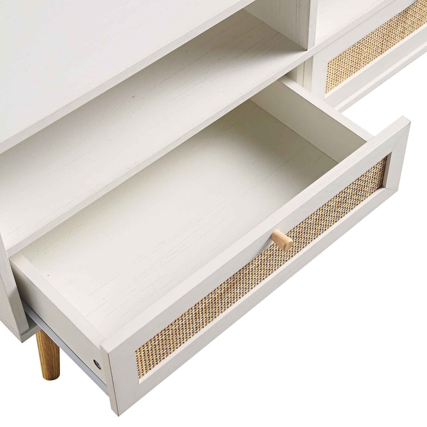 Meuble TV Frances en rotin tressé blanc, 63 po, 3 tiroirs