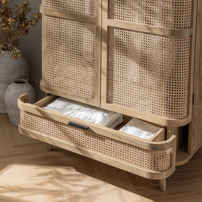 Armoire double courbée en rotin Izzy, naturel
