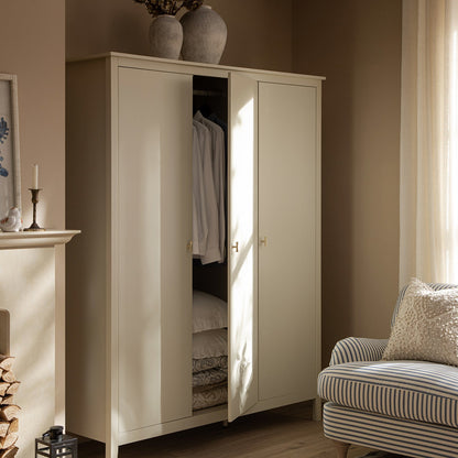 Placard triple Oakham, blanc ombragé
