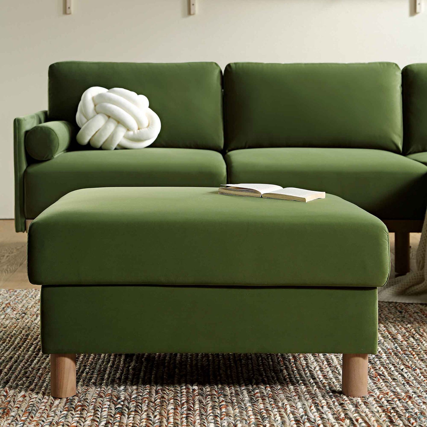 Pouf de rangement en velours vert fougère Timber