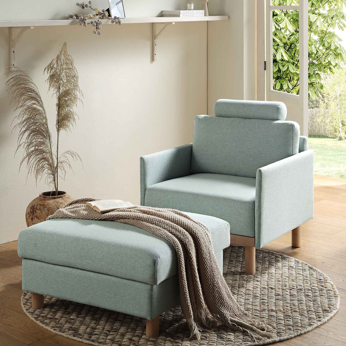 Fauteuil en tissu vert sauge Timber