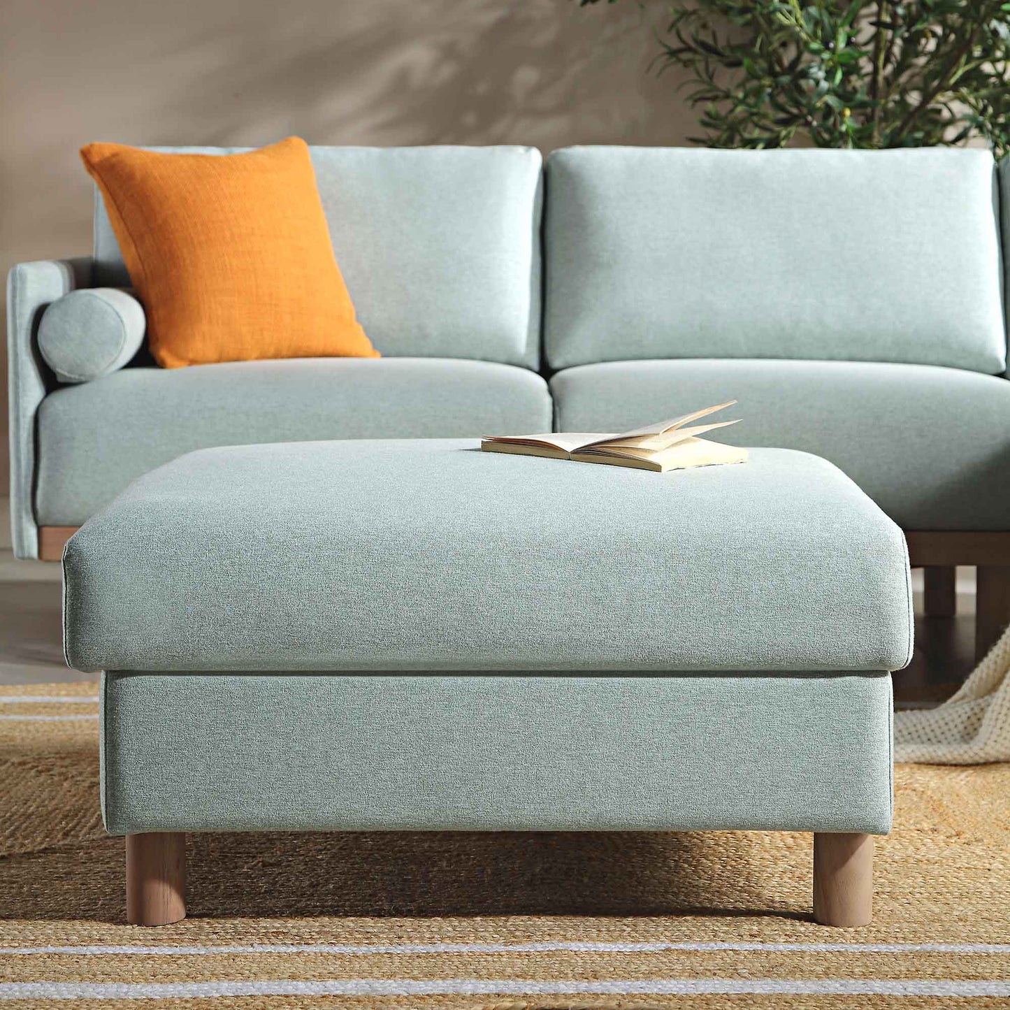 Pouf de rangement en tissu vert sauge Timber