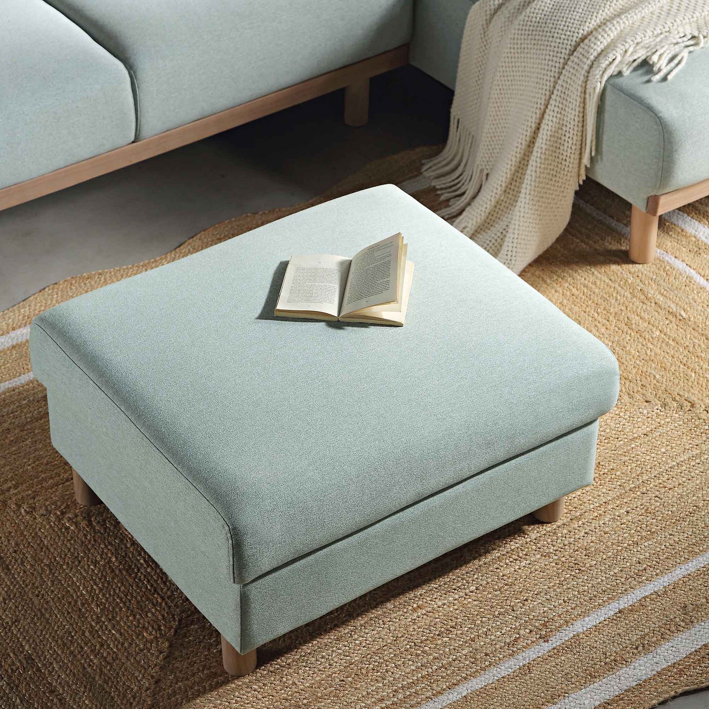 Pouf de rangement en tissu vert sauge Timber