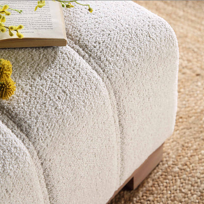 Repose-pieds Belsize Beige Boucle avec base en bois
