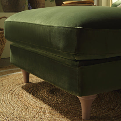 Canapé et repose-pieds en velours vert Daphnis Fern