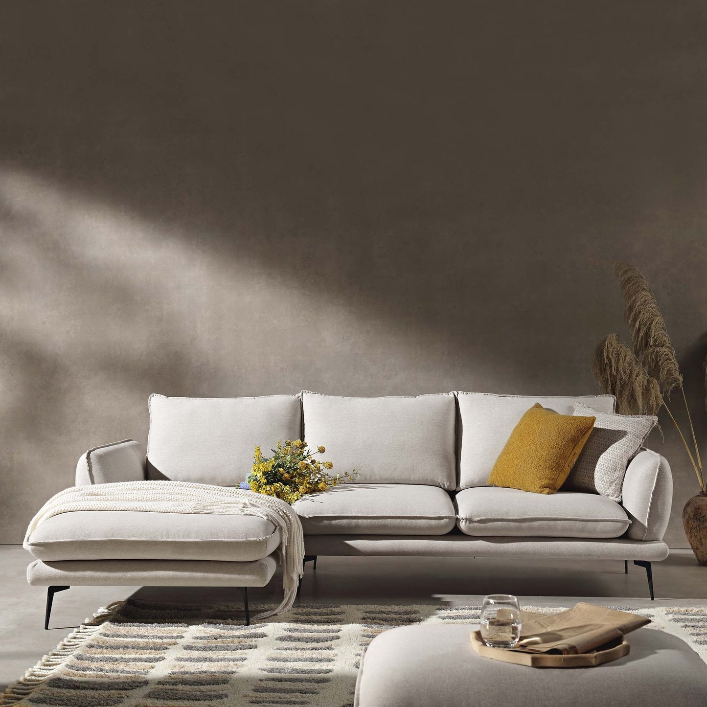 Canapé en tissu Obriel Oatmeal, Grande Chaise Longue orientée à gauche